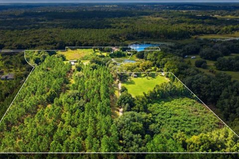 Casa en venta en Umatilla, Florida, 5 dormitorios, 458.57 m2 № 2420585 - foto 3