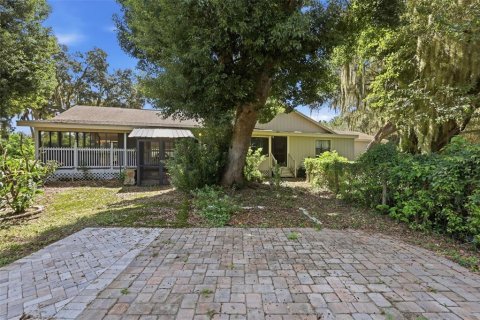 Casa en venta en Umatilla, Florida, 5 dormitorios, 458.57 m2 № 2420585 - foto 4
