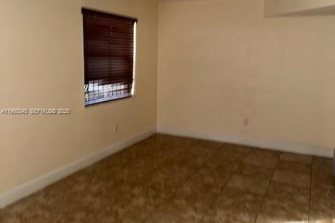 Adosado en alquiler en Hialeah, Florida, 3 dormitorios, 105.35 m2 № 2006804 - foto 13