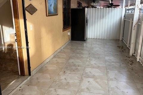 Adosado en alquiler en Hialeah, Florida, 3 dormitorios, 105.35 m2 № 2006804 - foto 2