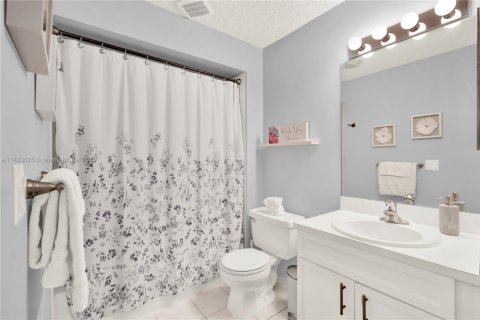 Townhouse in Royal Palm Beach, Florida 3 bedrooms, 158.86 sq.m. № 1862817 - photo 20
