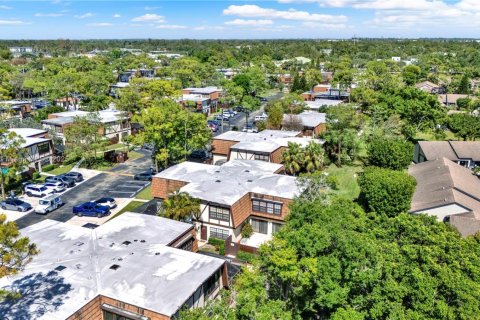 Townhouse in Royal Palm Beach, Florida 3 bedrooms, 158.86 sq.m. № 1862817 - photo 28