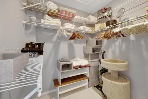 Adosado en venta en Miami, Florida, 3 dormitorios, 147.53 m2 № 2004752 - foto 19