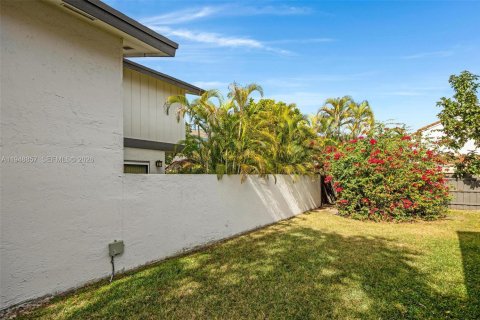 Adosado en venta en Miami, Florida, 3 dormitorios, 147.53 m2 № 2004752 - foto 28