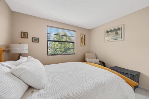 Adosado en venta en Miami, Florida, 3 dormitorios, 147.53 m2 № 2004752 - foto 21