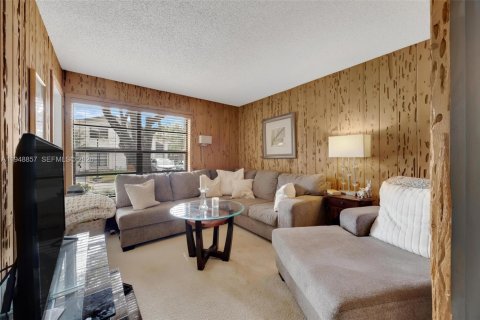 Adosado en venta en Miami, Florida, 3 dormitorios, 147.53 m2 № 2004752 - foto 8