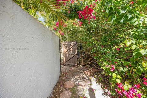 Adosado en venta en Miami, Florida, 3 dormitorios, 147.53 m2 № 2004752 - foto 29