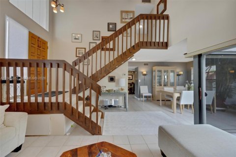 Adosado en venta en Miami, Florida, 3 dormitorios, 147.53 m2 № 2004752 - foto 14