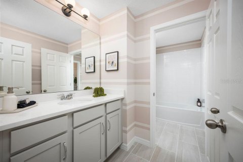 Touwnhouse à vendre à Apopka, Floride: 3 chambres, 178.19 m2 № 2435016 - photo 9