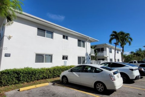 Copropriété à louer à Hollywood, Floride: 2 chambres, 96.62 m2 № 1984448 - photo 21