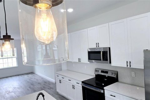 House in Ocala, Florida 4 bedrooms, 164.81 sq.m. № 1622620 - photo 9