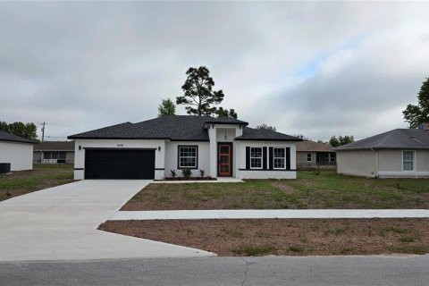 House in Ocala, Florida 4 bedrooms, 164.81 sq.m. № 1622620 - photo 2