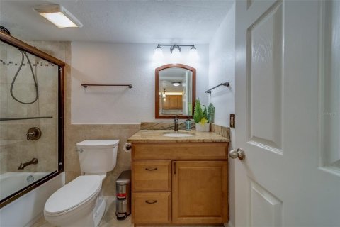 Condominio en alquiler en Redington Shores, Florida, 2 dormitorios, 108.23 m2 № 1688149 - foto 27