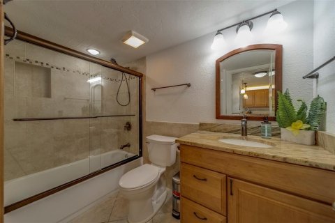 Condominio en alquiler en Redington Shores, Florida, 2 dormitorios, 108.23 m2 № 1688149 - foto 28