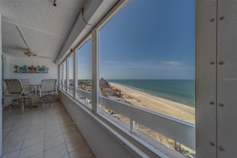 Condominio en alquiler en Redington Shores, Florida, 2 dormitorios, 108.23 m2 № 1688149 - foto 29
