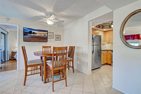 Copropriété à vendre à Port Charlotte, Floride: 2 chambres, 77.85 m2 № 1608923 - photo 9