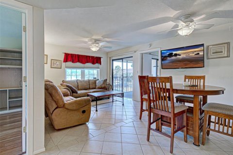 Copropriété à vendre à Port Charlotte, Floride: 2 chambres, 77.85 m2 № 1608923 - photo 10