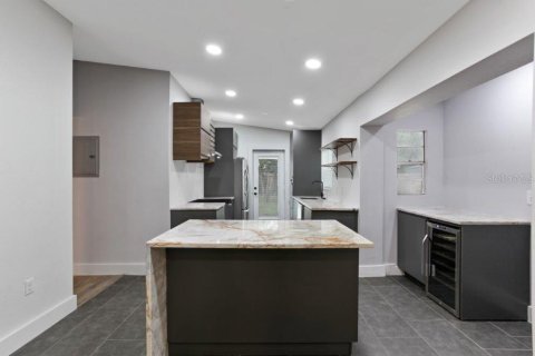 Casa en venta en Orlando, Florida, 3 dormitorios, 119.84 m2 № 1911888 - foto 4