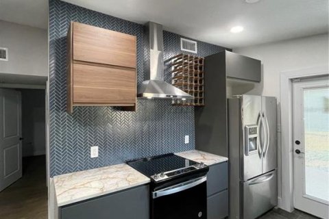 Casa en venta en Orlando, Florida, 3 dormitorios, 119.84 m2 № 1911888 - foto 9
