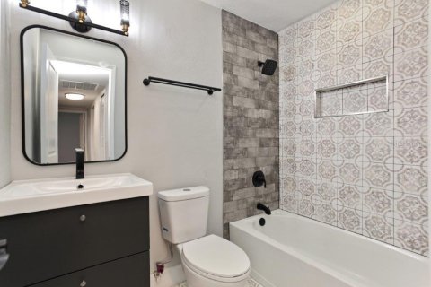 Casa en venta en Orlando, Florida, 3 dormitorios, 119.84 m2 № 1911888 - foto 19