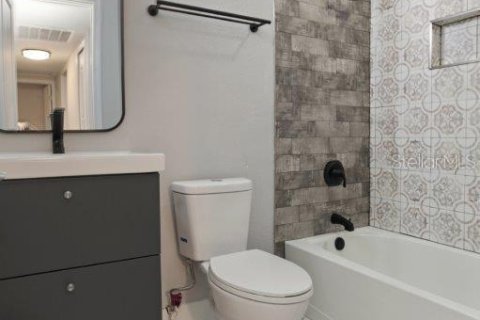 Casa en venta en Orlando, Florida, 3 dormitorios, 119.84 m2 № 1911888 - foto 18