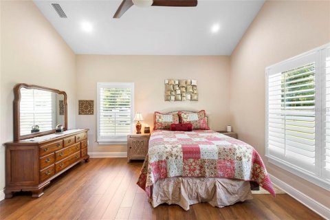 House in Geneva, Florida 3 bedrooms, 307.79 sq.m. № 2099486 - photo 19