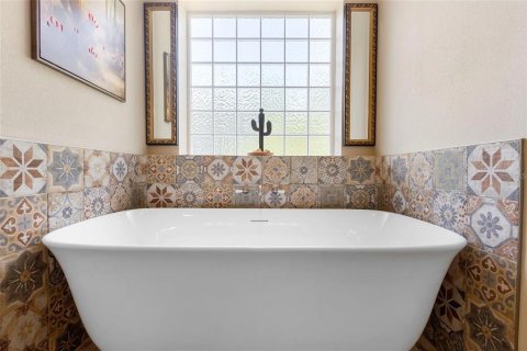 House in Geneva, Florida 3 bedrooms, 307.79 sq.m. № 2099486 - photo 26