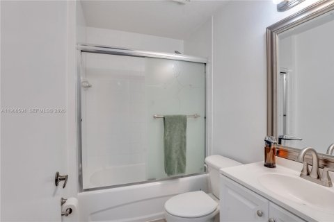 Copropriété à vendre à West Palm Beach, Floride: 3 chambres, 101.45 m2 № 2028487 - photo 28