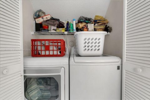 Купить таунхаус в Паркленд, Флорида 4 спальни, 186.36м2, № 1953935 - фото 27