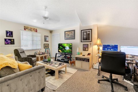 Купить таунхаус в Паркленд, Флорида 4 спальни, 186.36м2, № 1953935 - фото 25