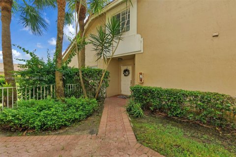 Купить таунхаус в Паркленд, Флорида 4 спальни, 186.36м2, № 1953935 - фото 3