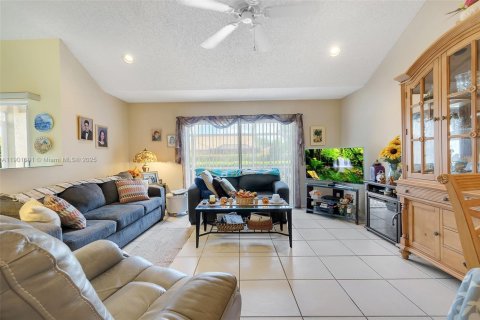 Купить таунхаус в Паркленд, Флорида 4 спальни, 186.36м2, № 1953935 - фото 4