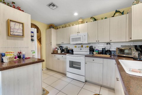 Купить таунхаус в Паркленд, Флорида 4 спальни, 186.36м2, № 1953935 - фото 9