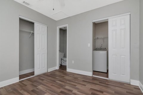 Propiedad comercial en venta en Bradenton, Florida, 6 dormitorios, 189.15 m2 № 2304675 - foto 13