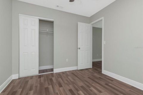 Propiedad comercial en venta en Bradenton, Florida, 6 dormitorios, 189.15 m2 № 2304675 - foto 20