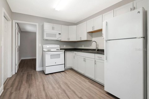 Propiedad comercial en venta en Bradenton, Florida, 6 dormitorios, 189.15 m2 № 2304675 - foto 29