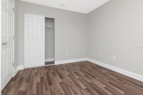 Propiedad comercial en venta en Bradenton, Florida, 6 dormitorios, 189.15 m2 № 2304675 - foto 24