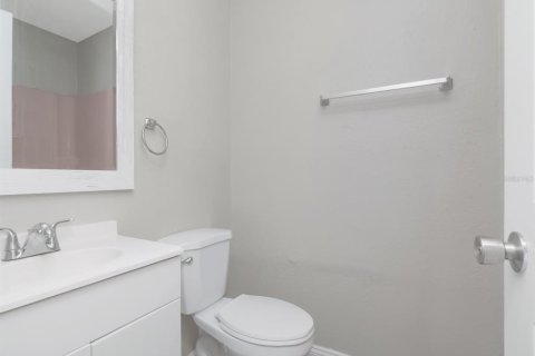 Propiedad comercial en venta en Bradenton, Florida, 6 dormitorios, 189.15 m2 № 2304675 - foto 15