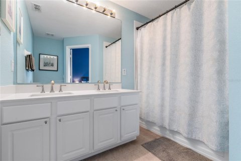 Townhouse in Kissimmee, Florida 3 bedrooms, 133.78 sq.m. № 2150675 - photo 27