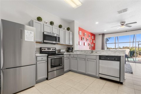 Townhouse in Kissimmee, Florida 3 bedrooms, 133.78 sq.m. № 2150675 - photo 7