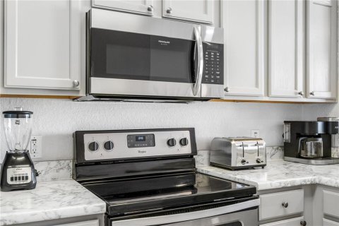 Townhouse in Kissimmee, Florida 3 bedrooms, 133.78 sq.m. № 2150675 - photo 9