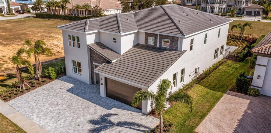 House in Four Corners, Florida 9 bedrooms, 557.41 sq.m. № 1774661