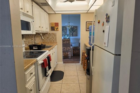 Copropriété à vendre à Lauderhill, Floride: 2 chambres, 98.48 m2 № 2146451 - photo 15