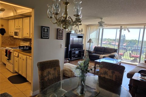 Copropriété à vendre à Lauderhill, Floride: 2 chambres, 98.48 m2 № 2146451 - photo 23