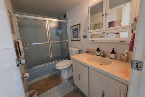 Copropriété à vendre à Lauderhill, Floride: 2 chambres, 98.48 m2 № 2146451 - photo 11