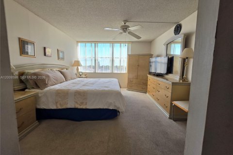 Copropriété à vendre à Lauderhill, Floride: 2 chambres, 98.48 m2 № 2146451 - photo 3