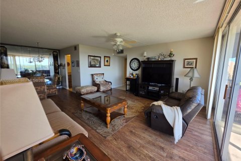 Copropriété à vendre à Lauderhill, Floride: 2 chambres, 98.48 m2 № 2146451 - photo 17