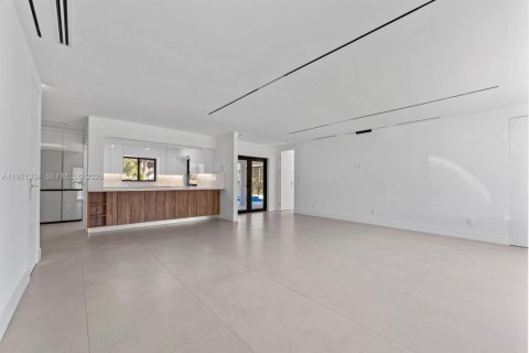 Casa en venta en Coral Springs, Florida, 4 dormitorios, 190.17 m2 № 2032137 - foto 16