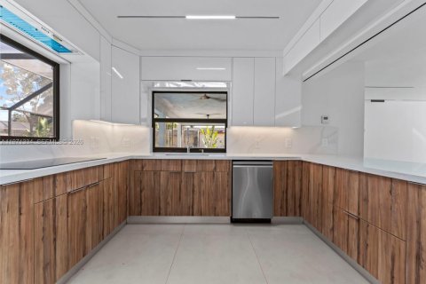 Casa en venta en Coral Springs, Florida, 4 dormitorios, 190.17 m2 № 2032137 - foto 7