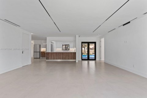 Casa en venta en Coral Springs, Florida, 4 dormitorios, 190.17 m2 № 2032137 - foto 15